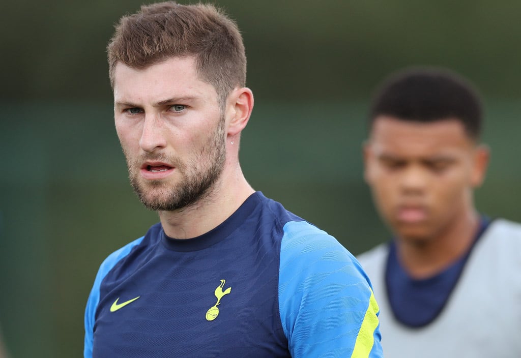 Video: Ben Davies gets into playful scrap with Spurs player ahead of World Cup