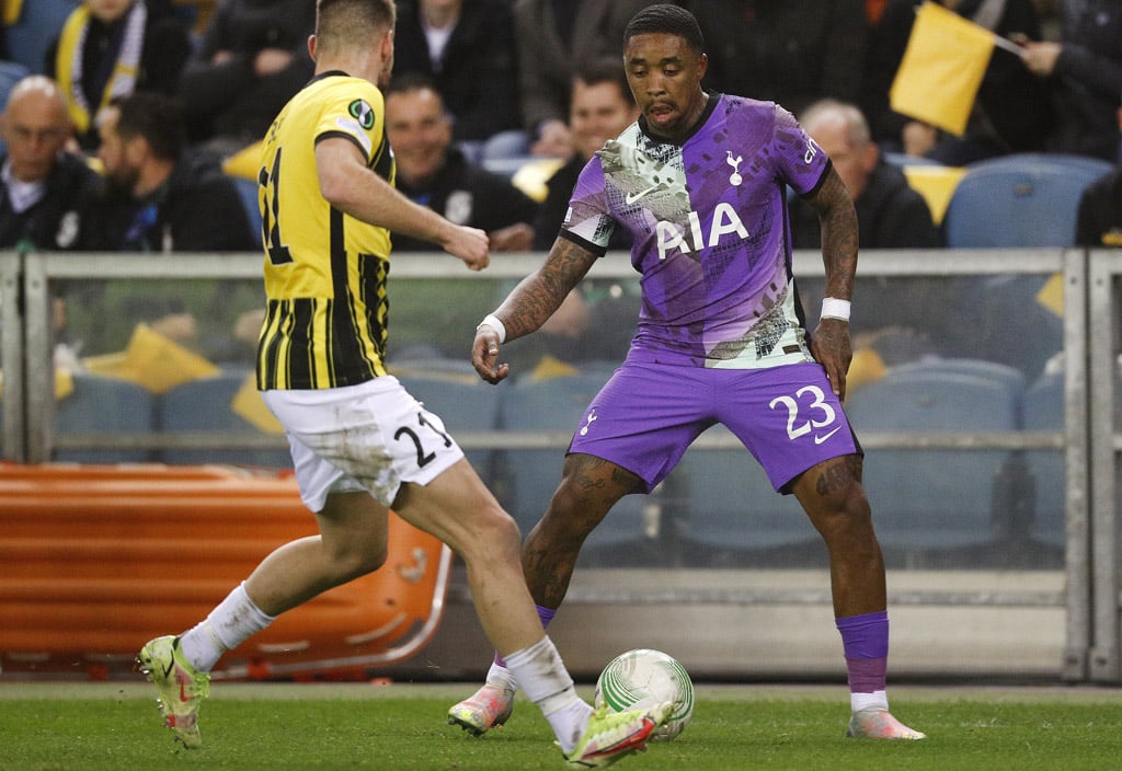 'No vision' - Some fans react to Spurs' first-half performance against Vitesse