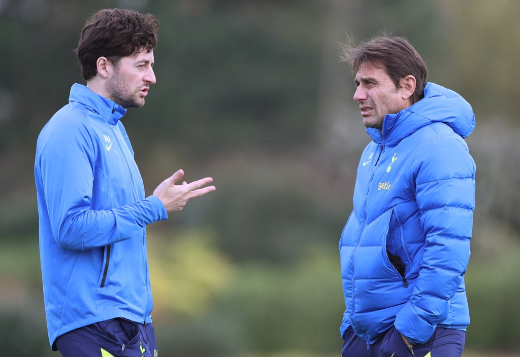 Video: Spurs players arrive at Vicarage Road ahead of Watford match