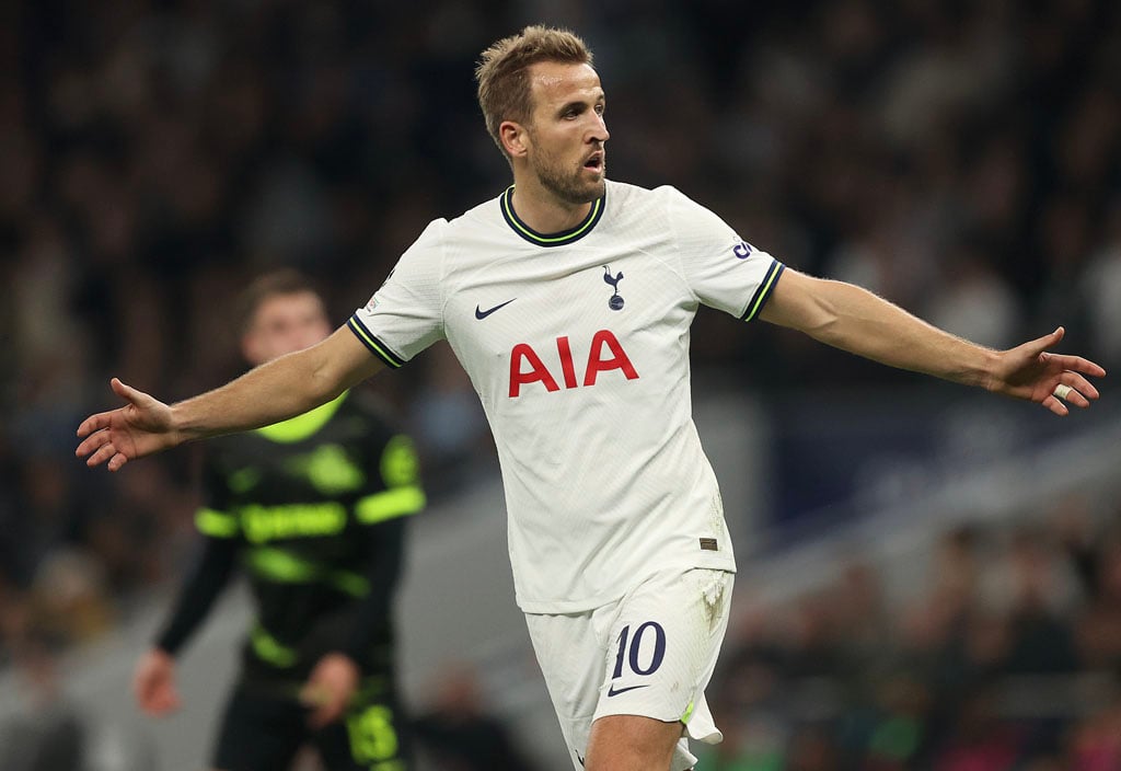 Photo: Harry Kane pictured in the new Tottenham kit despite exit rumours
