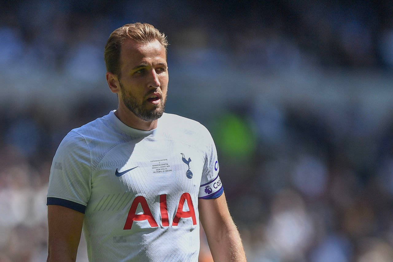 Harry Kane sends message to Spurs fans on social media amid exit rumours