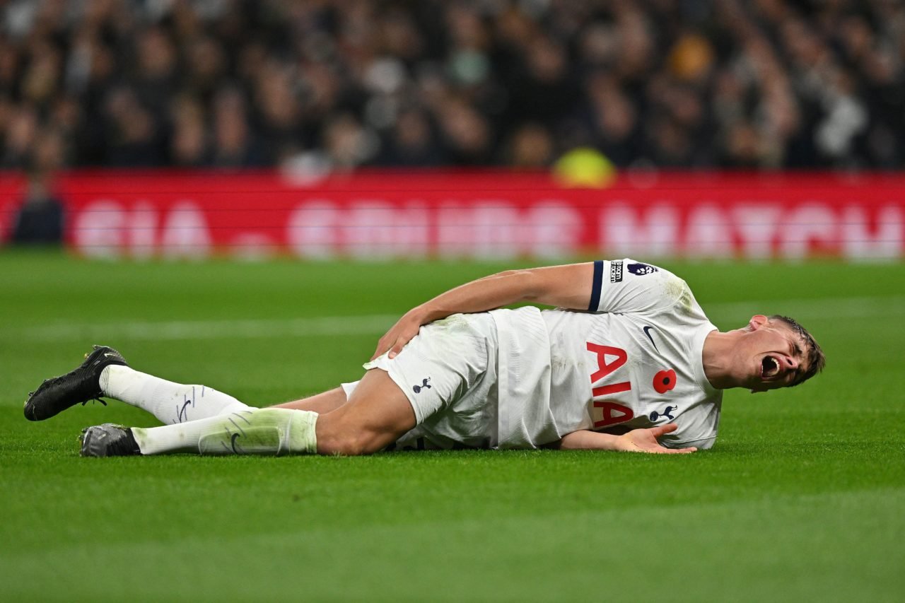 Report explains the worst-case scenario for Micky van de Ven's injury at Spurs