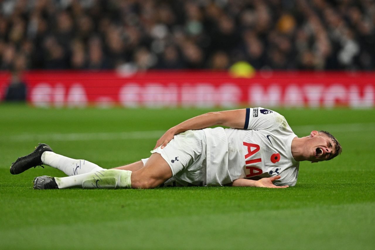 Tottenham boss Ange Postecoglou says Micky van de Ven has no ceiling after Crystal Palace win. 