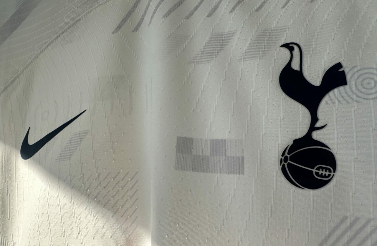 Nike Spurs Badge