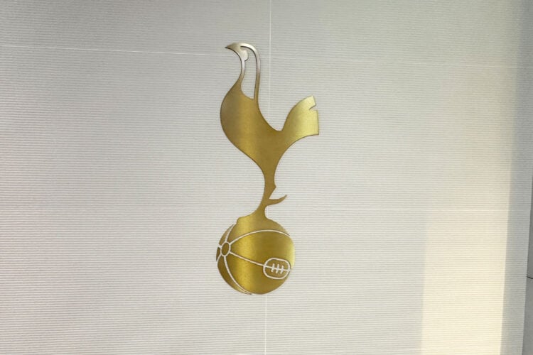 Spurs Badge