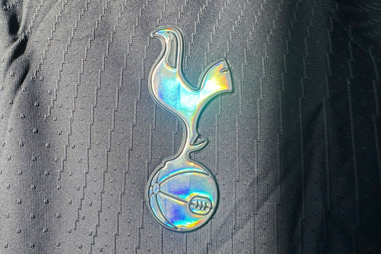 Spurs Badge