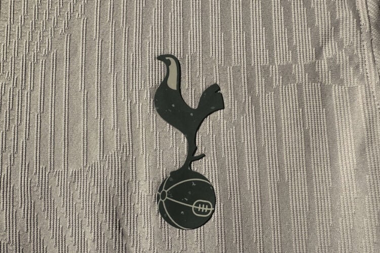 Spurs Badge