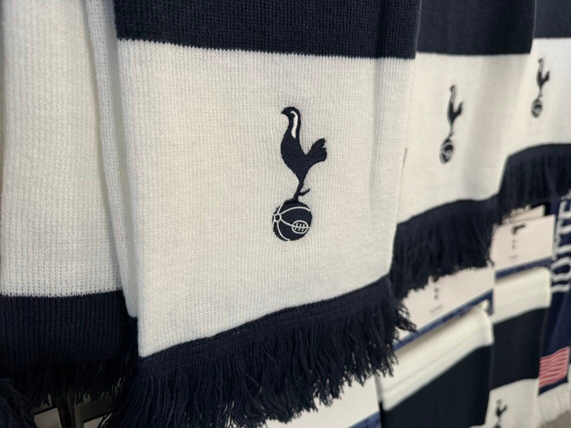 Tottenham Badge Crest Logo Scarf