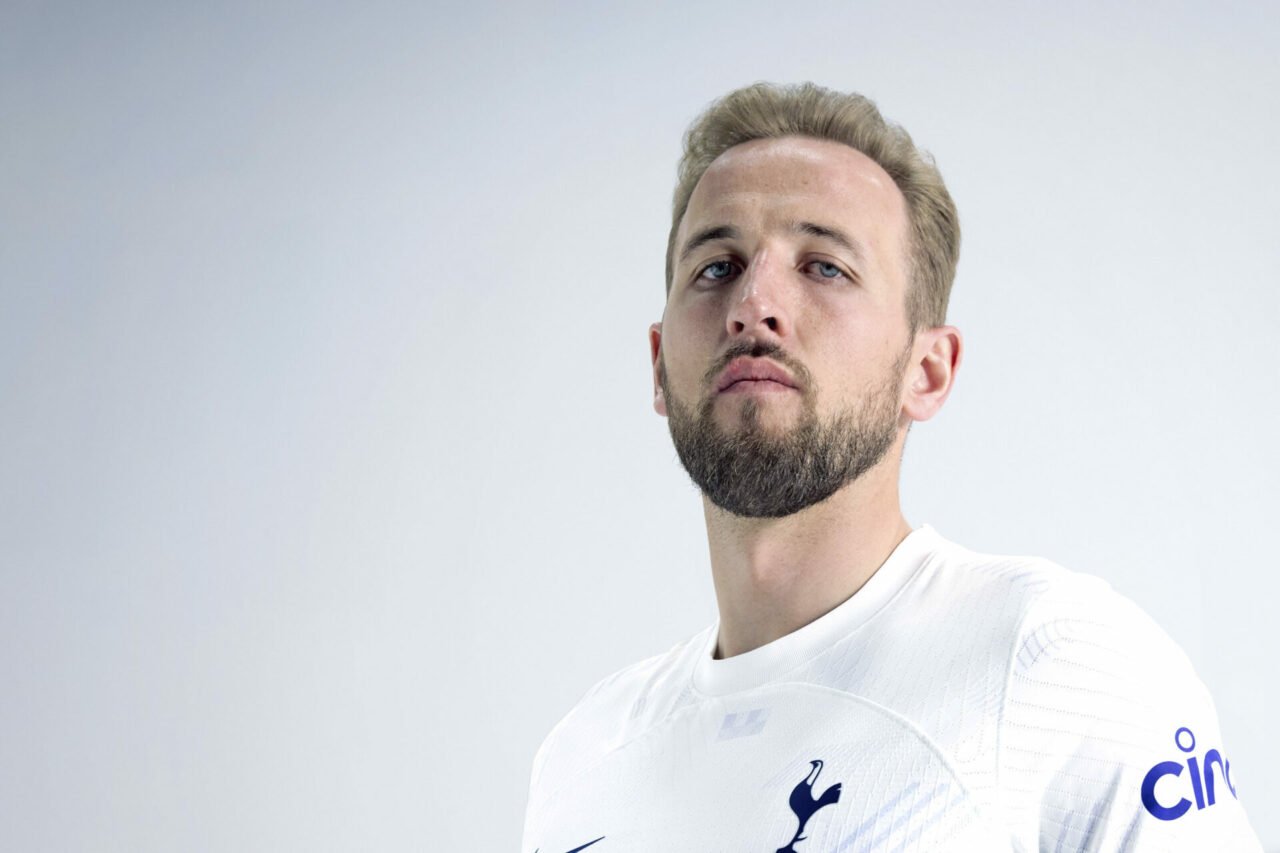 Report: Spurs ‘not deterred’ by manager’s desire to stay at his current club 