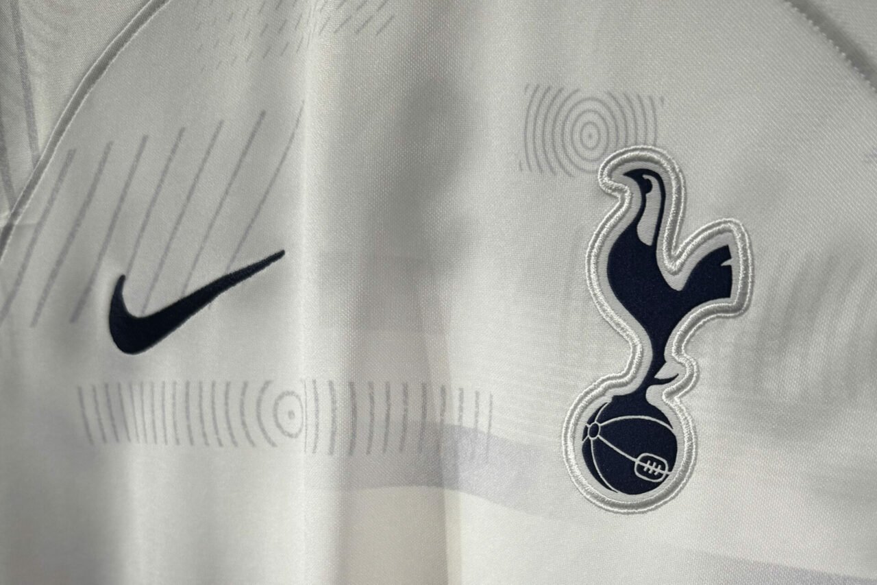 Nike Spurs Badge