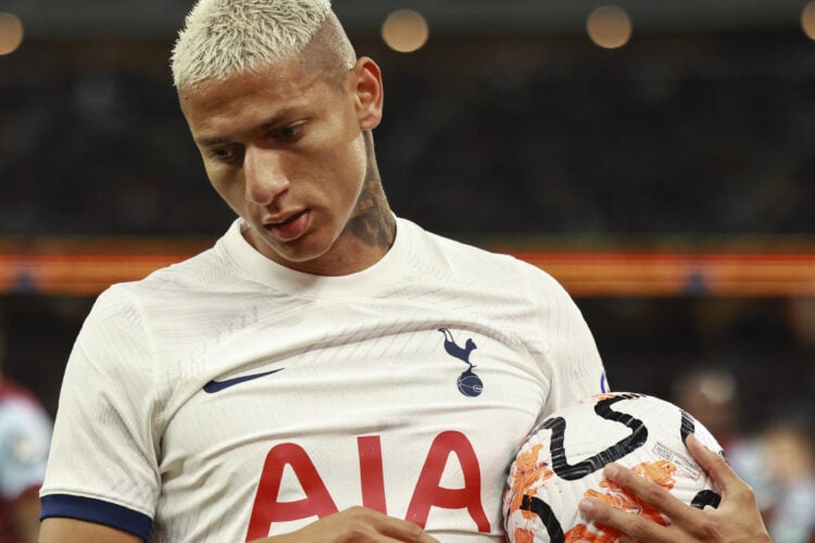 'A bit of a knee niggle' - Postecoglou provides update on Richarlison's recovery at Spurs