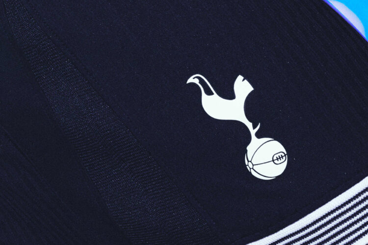 Tottrnham Badge Logo Crest