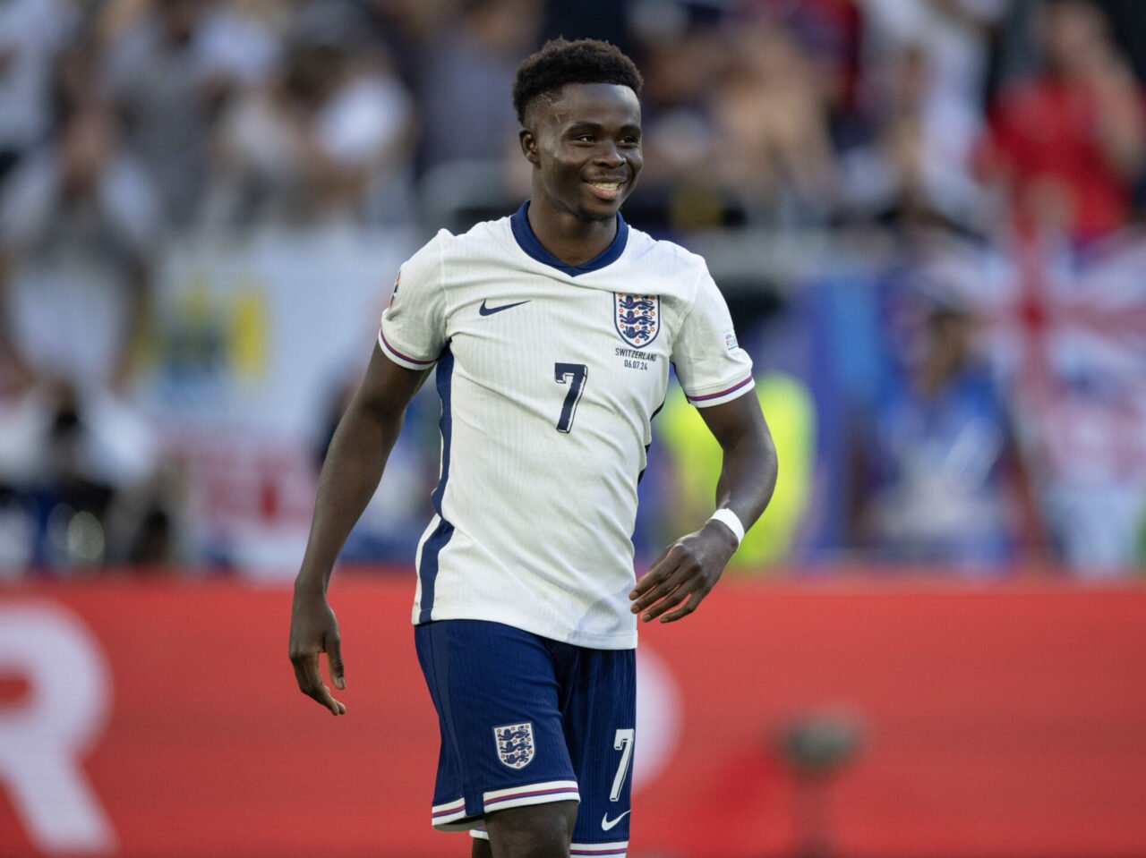Gary Neville makes controversial claim about Spurs fans and Bukayo Saka - The Spurs Web