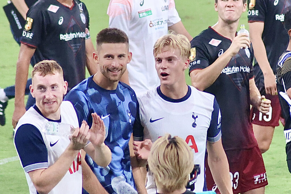 Guglielmo Vicario Dean Kulusevski Lucas Bergvall