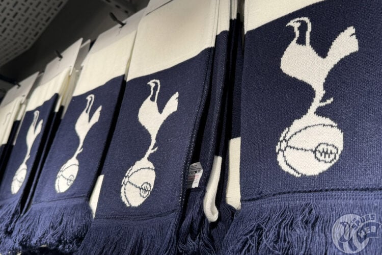 Tottenham Badge Crest Logo Scarf Generic