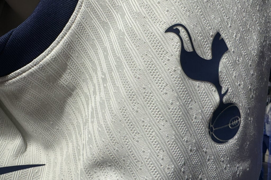 Spurs Badge