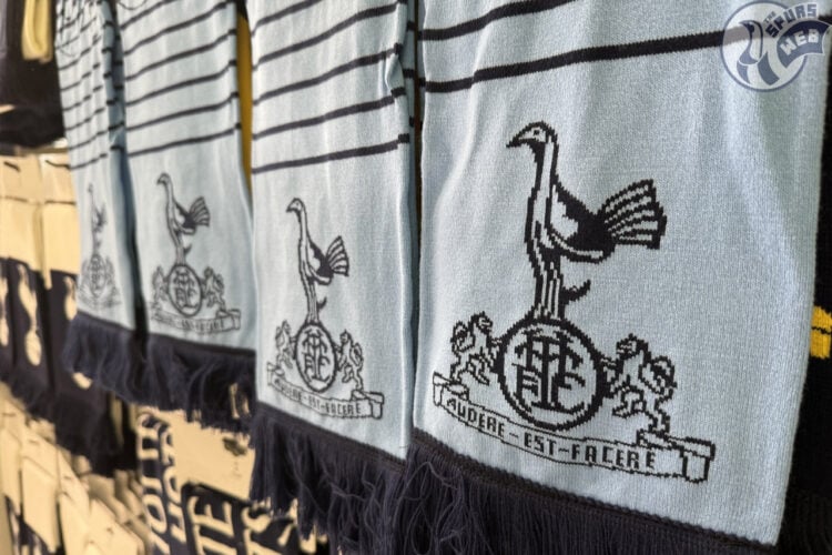 Tottenham Badge Crest Logo Scarf Generic