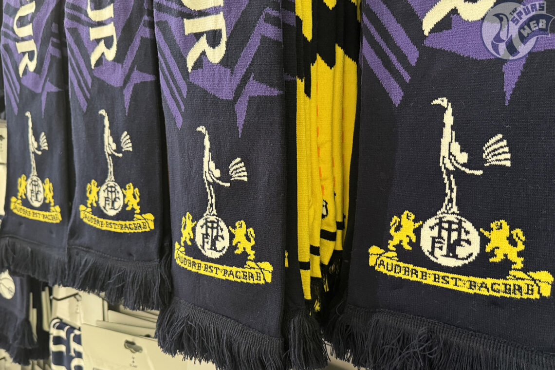 Tottenham Badge Crest Logo Scarf Generic
