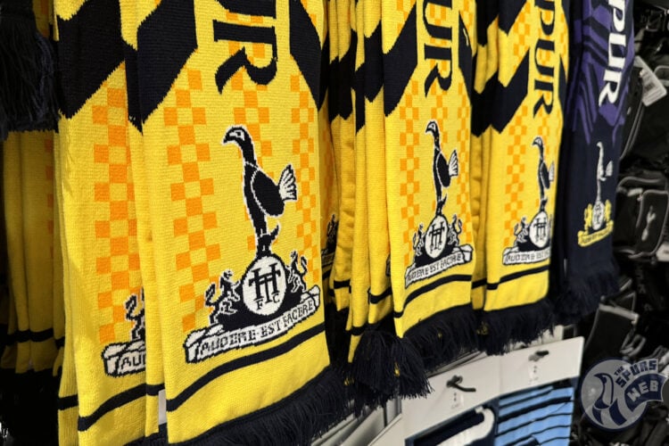Tottenham Badge Crest Logo Scarf Generic