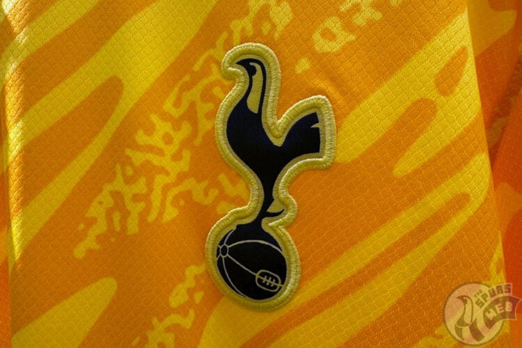Tottenham Yellow Kit Badge Logo Crest
