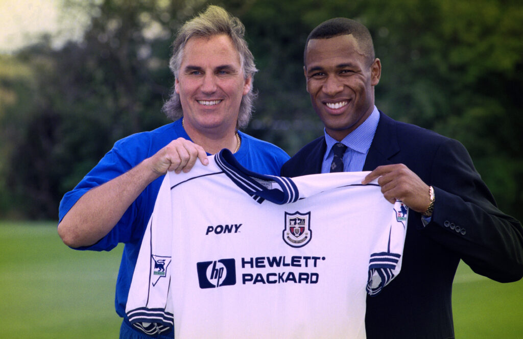 Les Ferdinand Signs For Tottenham Hotspur 1997
