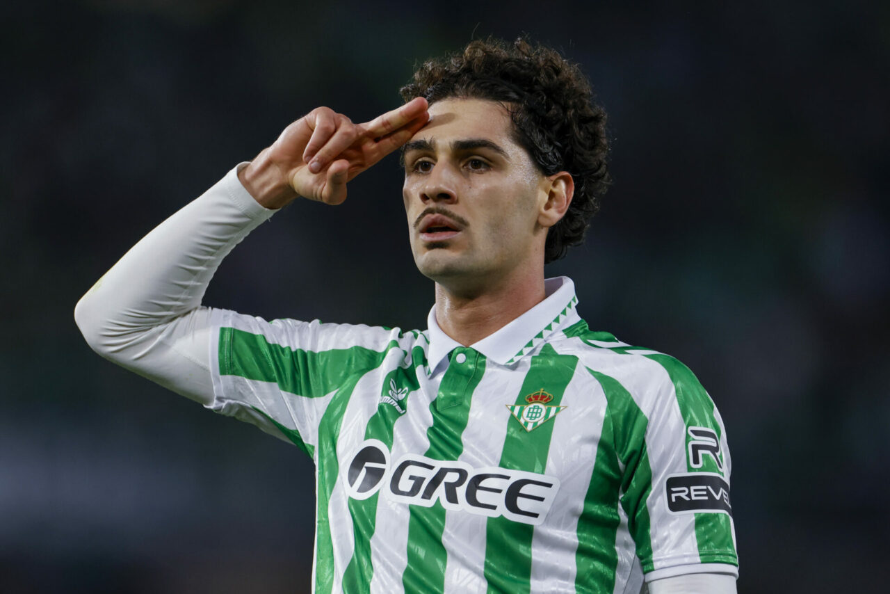 Johnny Cardoso hands Tottenham potential transfer blow with latest admission - Spurs Web