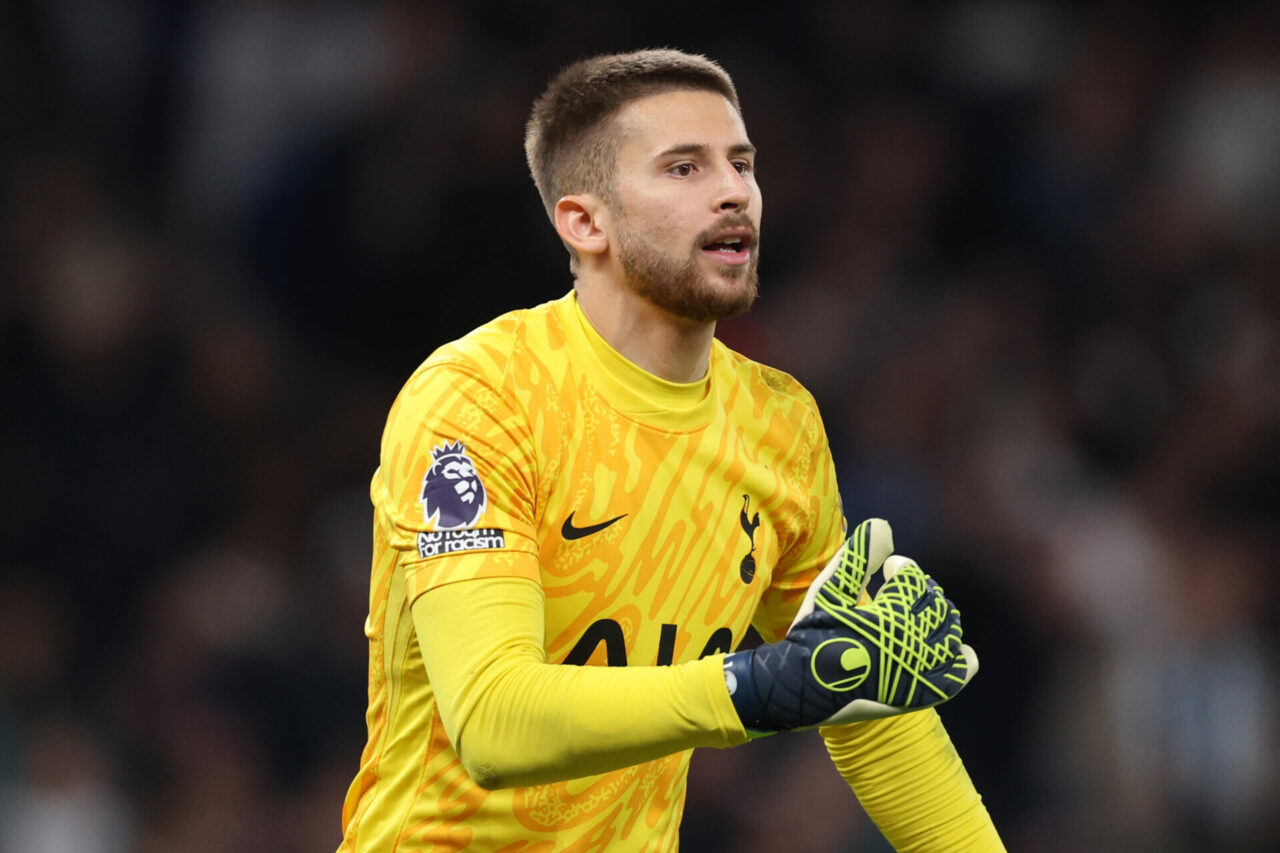 Tottenham first-half player ratings vs Nottingham Forest – 3/10 star drops a stinker - Spurs Web