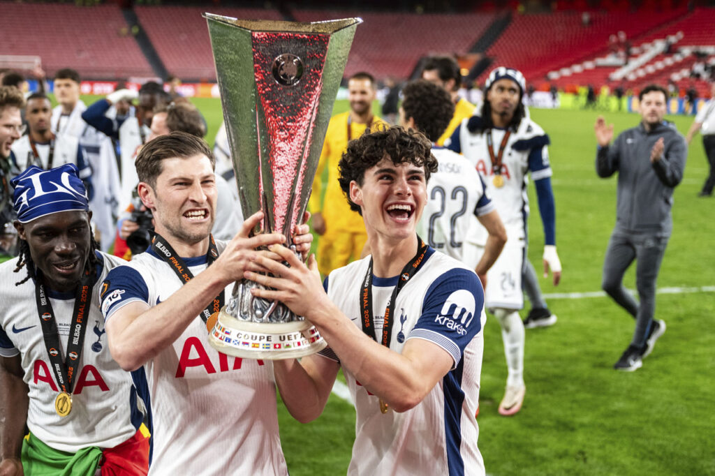Archie Gray Ben Davies