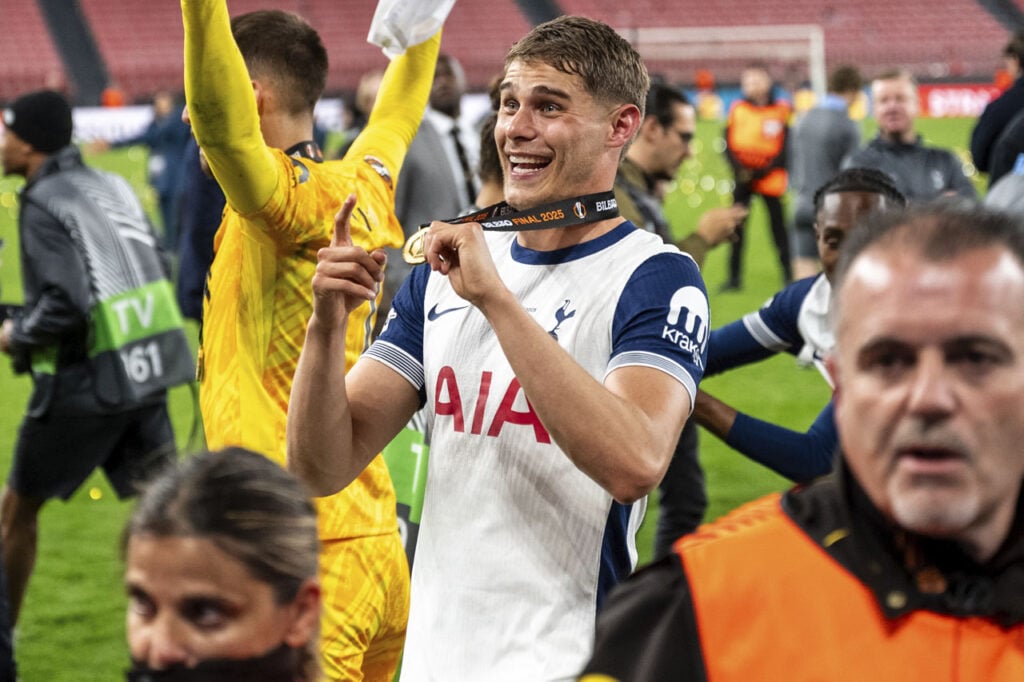 Micky van de Ven Tottenham
