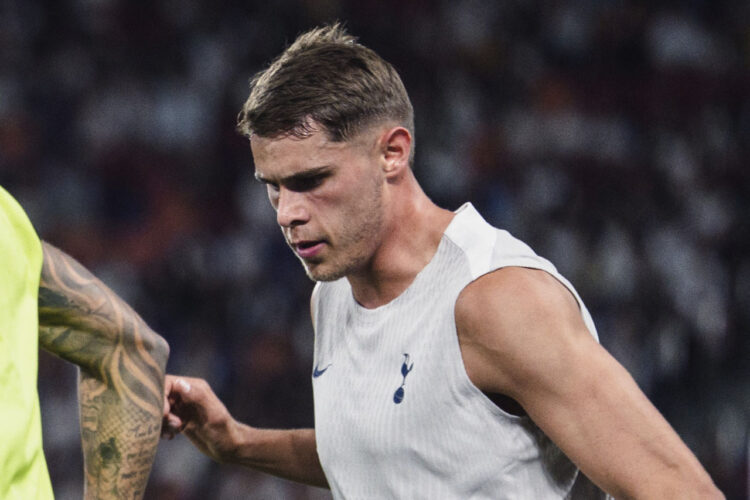 Micky van de Ven Tottenham