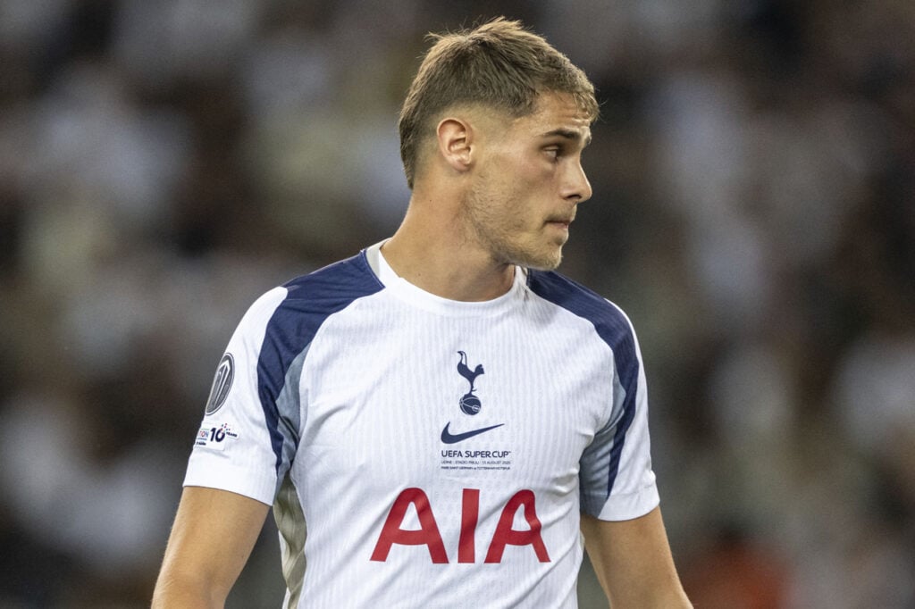 Micky van de Ven Tottenham