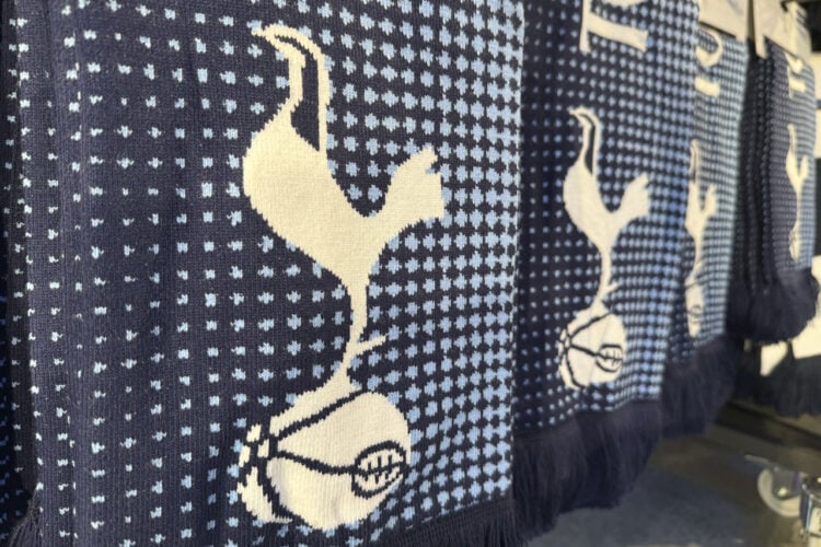 Tottenham Badge Crest Logo Scarf Generic