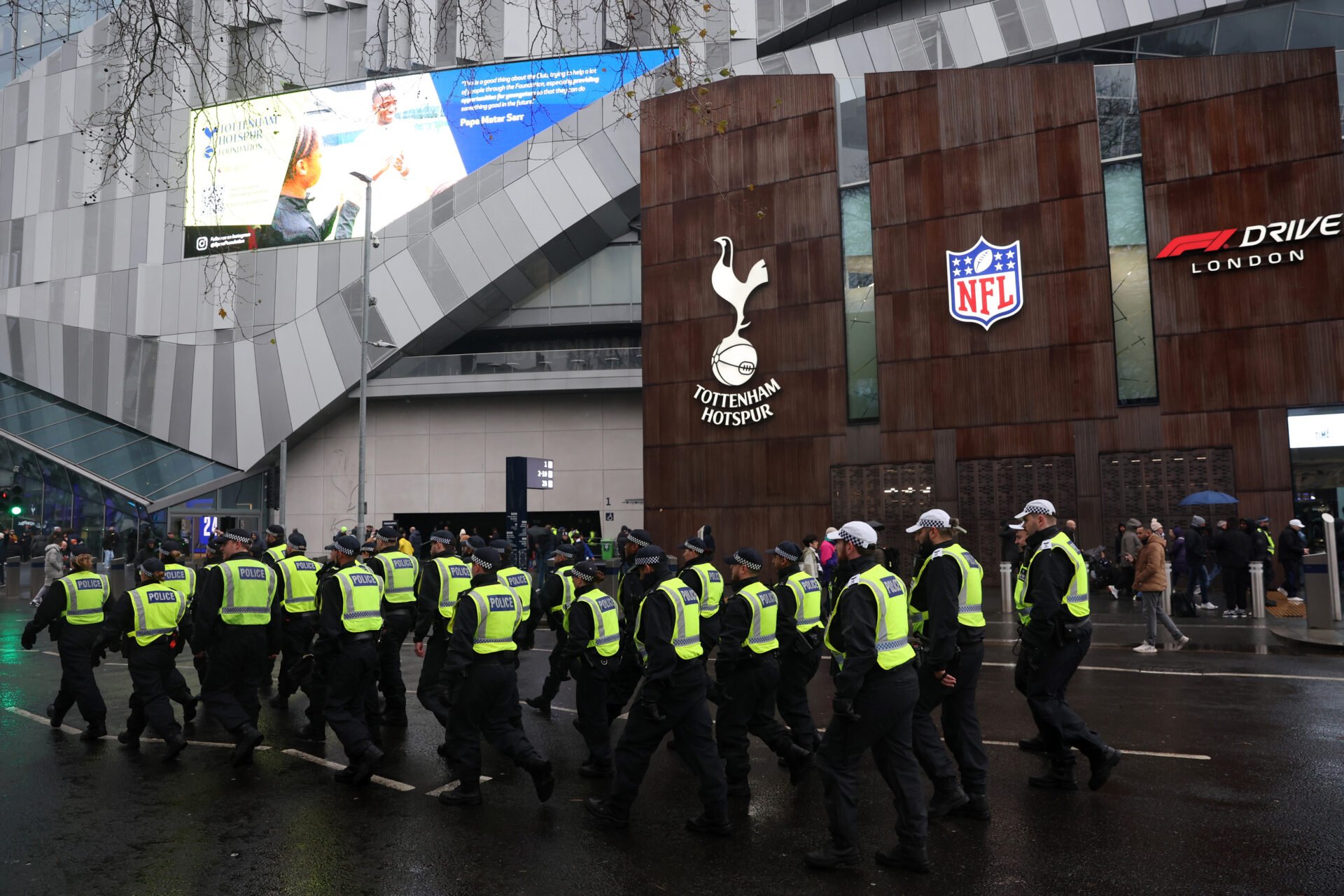 Tottenham star allegedly threatened with a gun by former agent, Spurs release statement