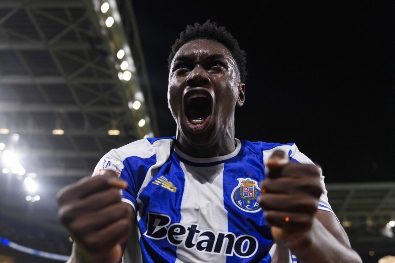 Tottenham could receive a helping hand from Andre Villas-Boas in Samu Aghehowa deal