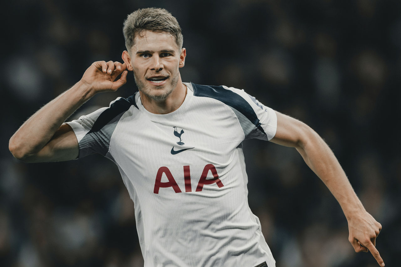 Tottenham fans name their Micky van de Ven price tag amid Real Madrid transfer rumours