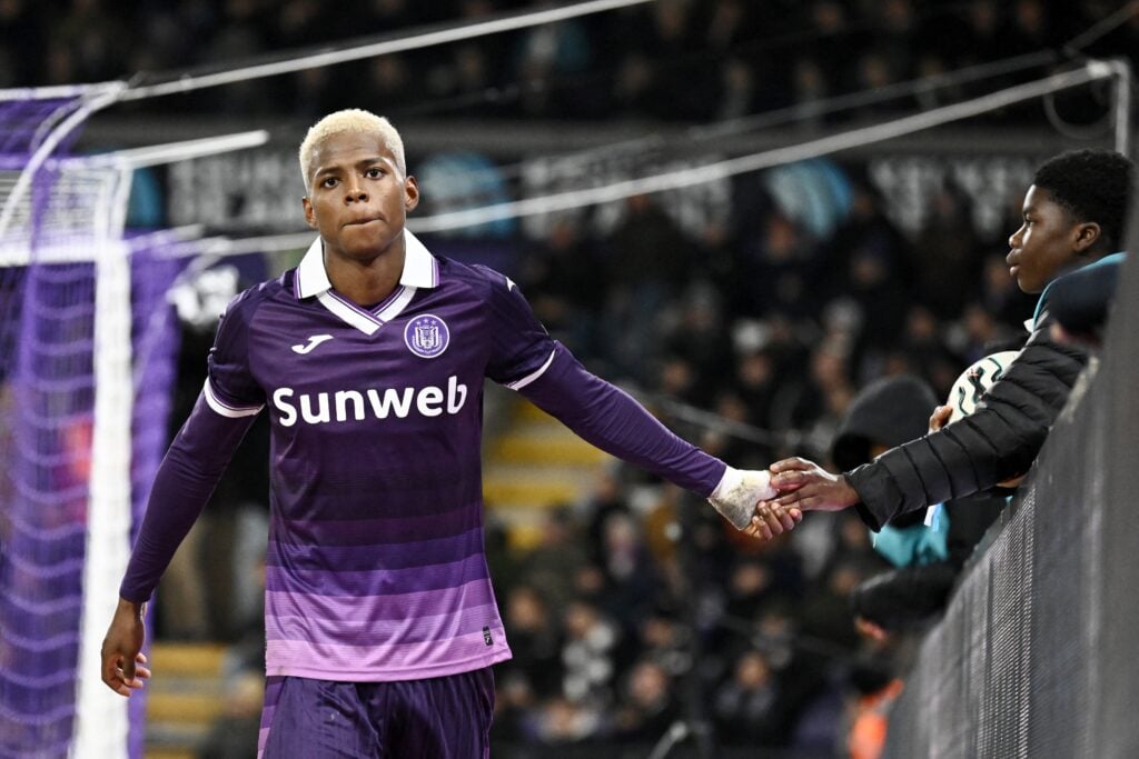 Tottenham target Nilson Angulo