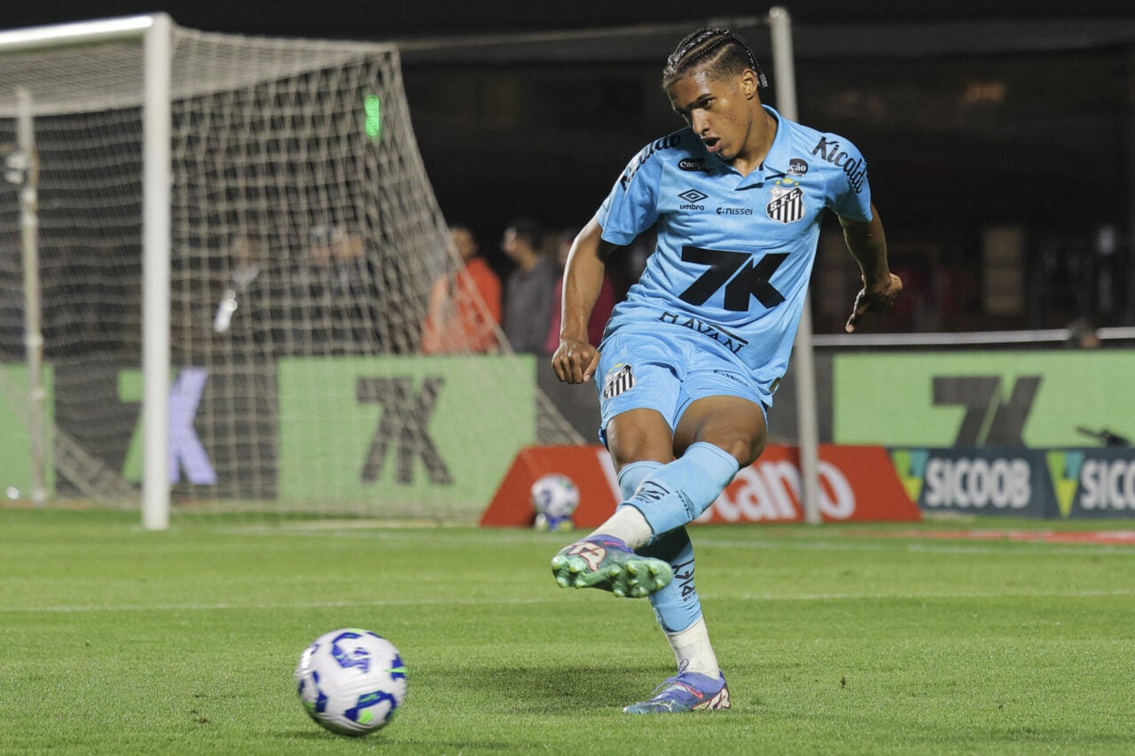 Tottenham prepare second offer for Souza as Santos name their January price