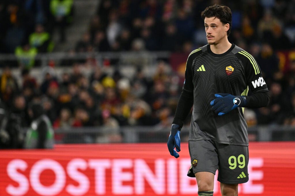 Tottenham target Mile Svilar