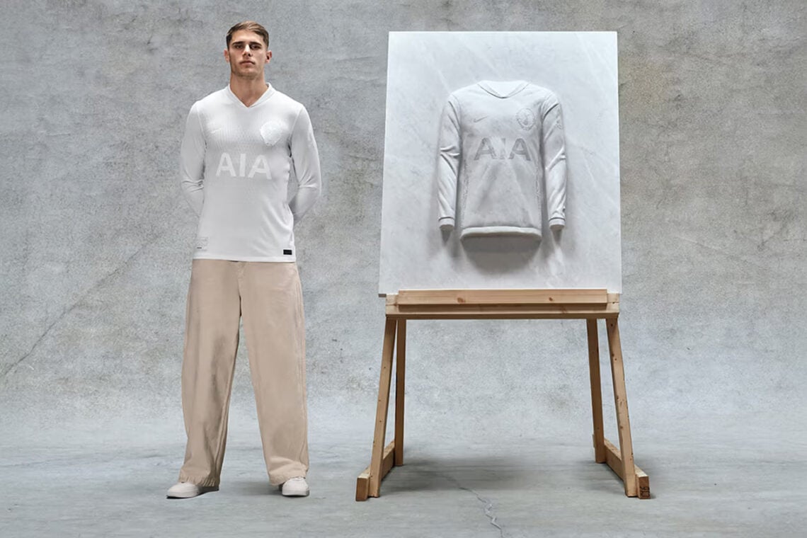 Tottenham commemorative FA Cup kit