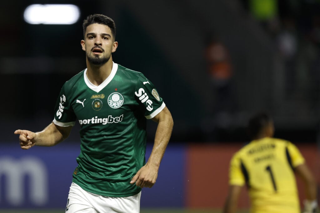 Tottenham target Flaco Lopez