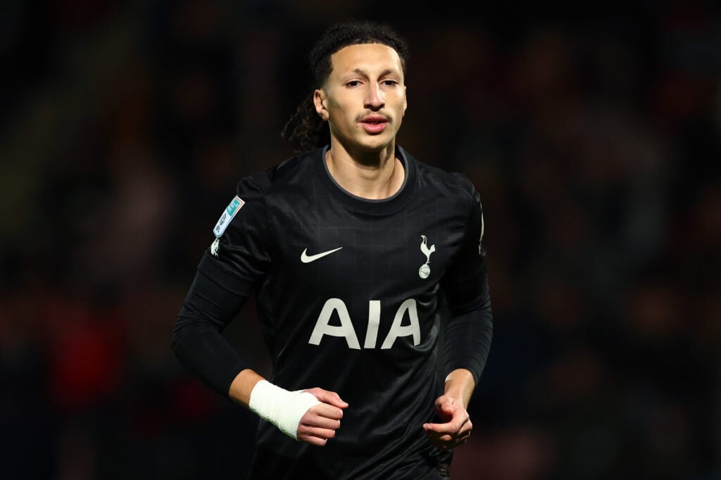 Tottenham Yusuf Akhamrich