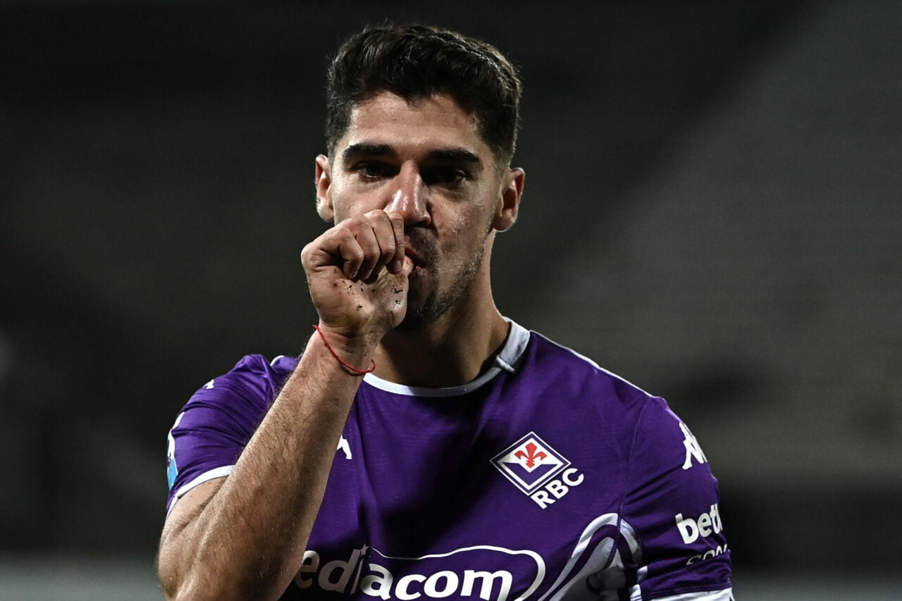 Agent says £8.7m would be a bargain for Tottenham player amid loan option clause