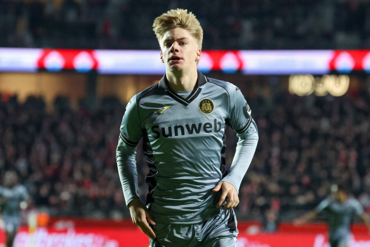 Tottenham think they have found the 'ideal deep-lying playmaker' but Man United want him too