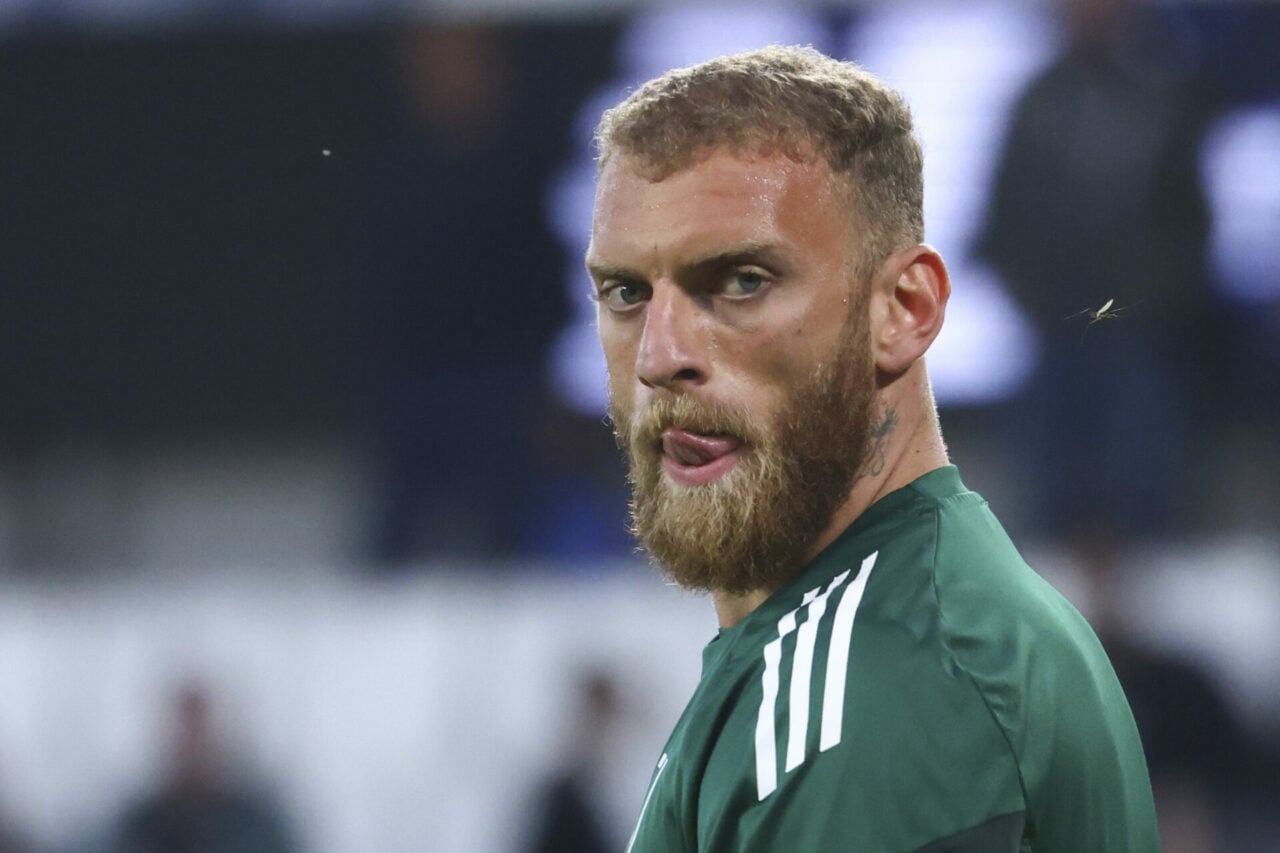 Roberto De Zerbi knows who he wants to replace Vicario at Tottenham, but he won't join