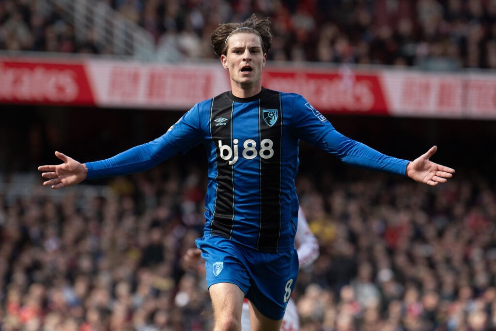 Tottenham target Alex Scott