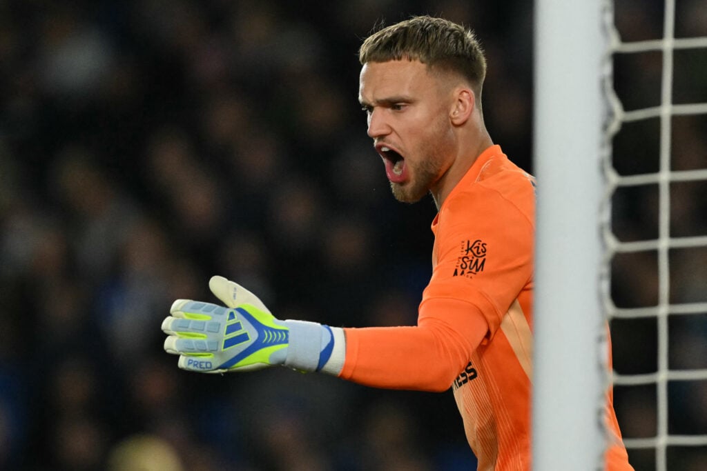 Tottenham target Bart Verbruggen
