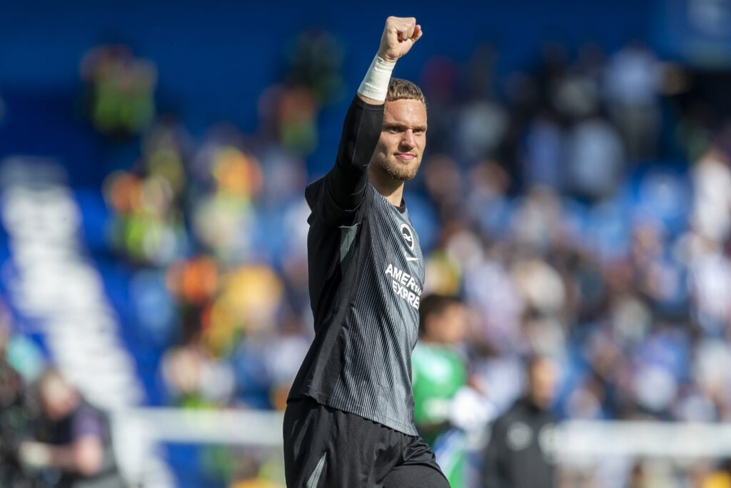 Tottenham target Bart Verbruggen