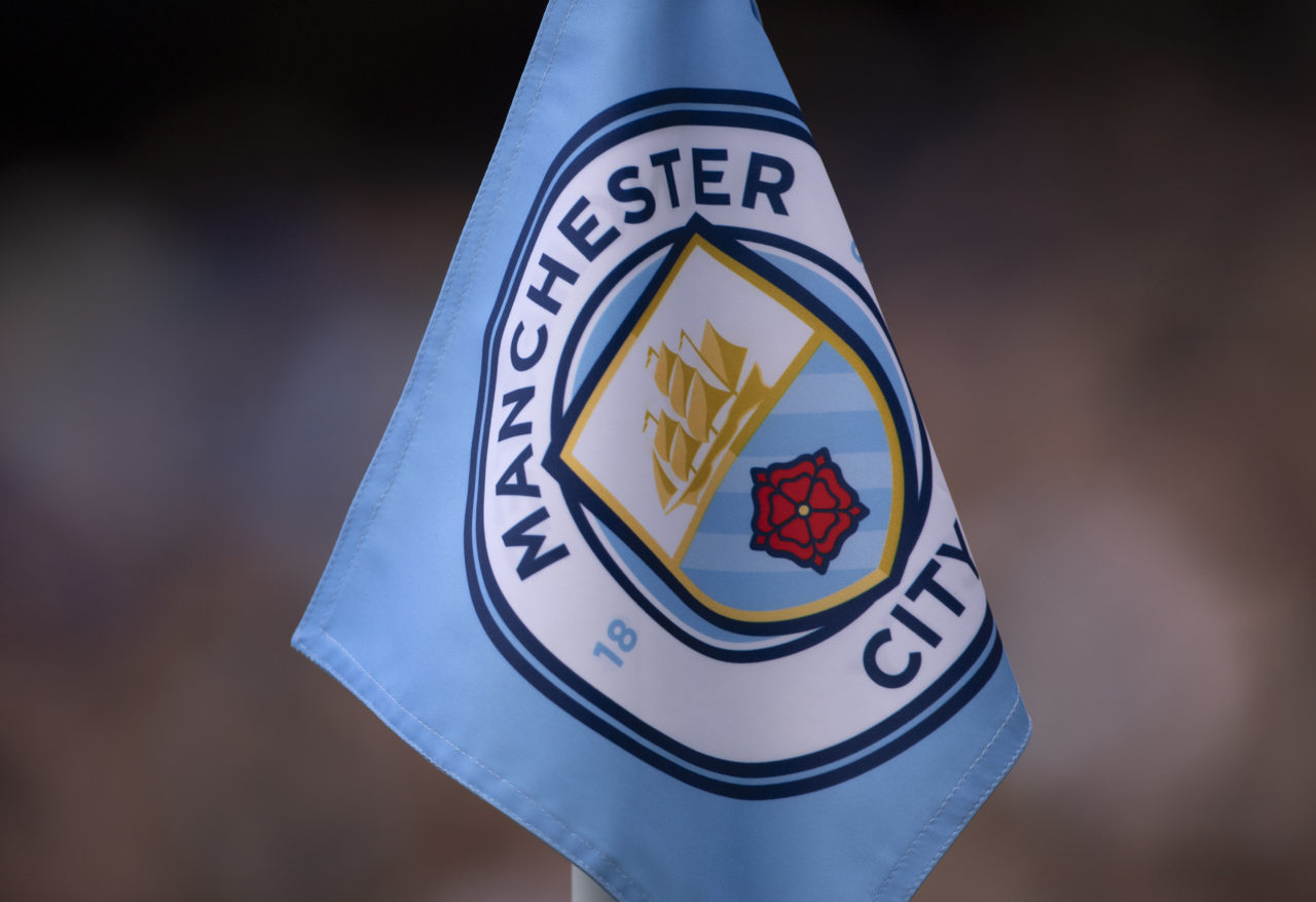 Manchester City club crest on a corner flag