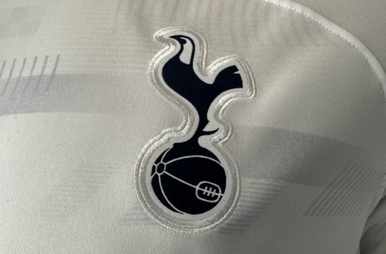 Spurs badge